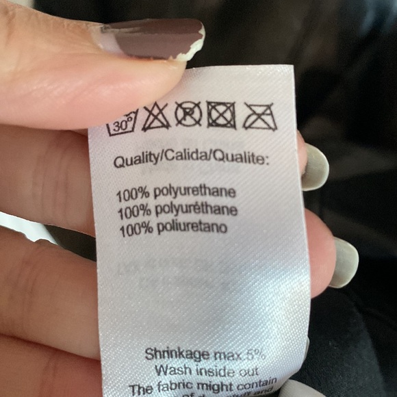 Edgy vegan leather pencil dress - Picture 5 of 6